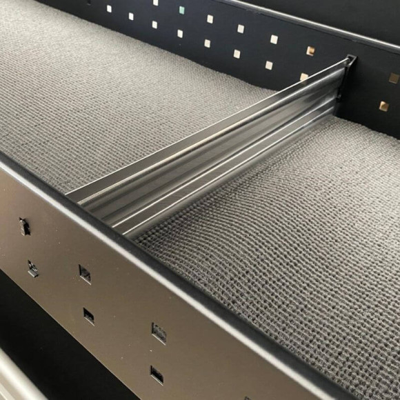 Provan Metalltrenner für Nutzfahrzeugregal – einfache und flexible Installation
