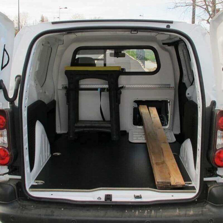 Cloison de séparation Citroen Berlingo Van 2018+ avec option trappe