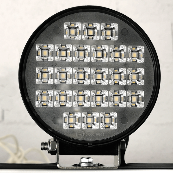 Phare orientable de travail 24 LED - mise en situation