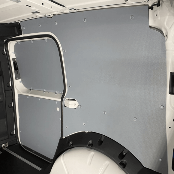 Habillage bois parois et portes intérieures pour Nissan NV300 Habillage bois parois et portes intérieures pour Nissan NV300
