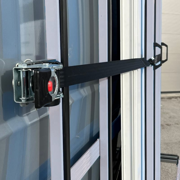 Pupitre Porte-Verre - Sangle d'arrimage de série