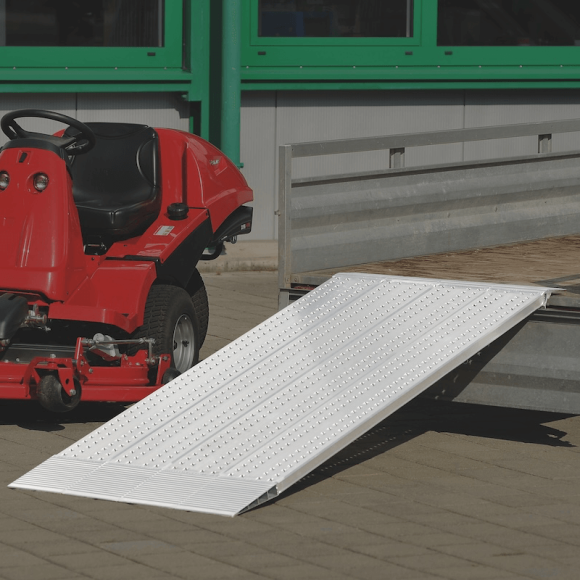 Leichte Laderampe Breite 600 mm