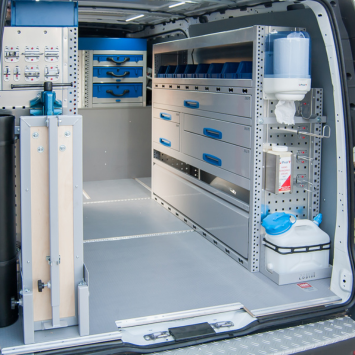 Wie richtet man seinen Firmenwagen effizient ein? | Kompletter Leitfaden BesterTransporter Wie richtet man seinen Firmenwagen effizient ein? | Kompletter Leitfaden BesterTransporter